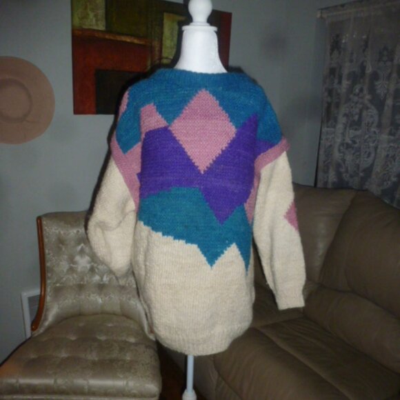 One-of-a-Kind Hand-Knit 100% Wool Oversized Sweater M/L – Chunky Off-White Artis - Picture 2 of 11